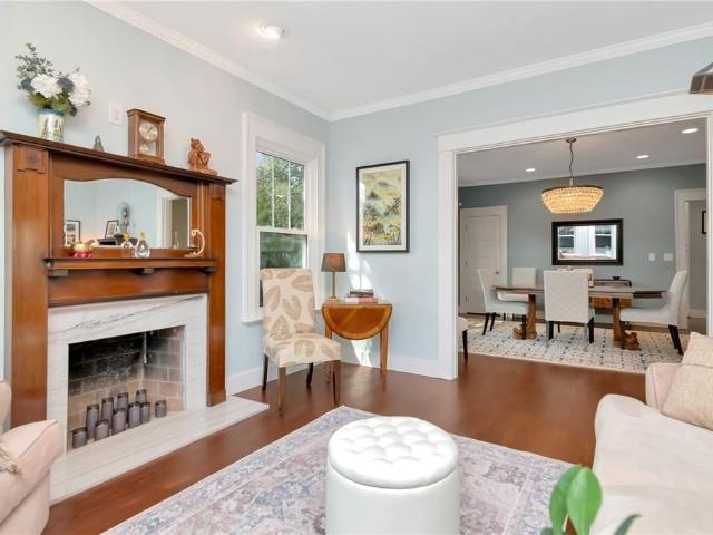 2513 W Palm Drive, Tampa, US, FL