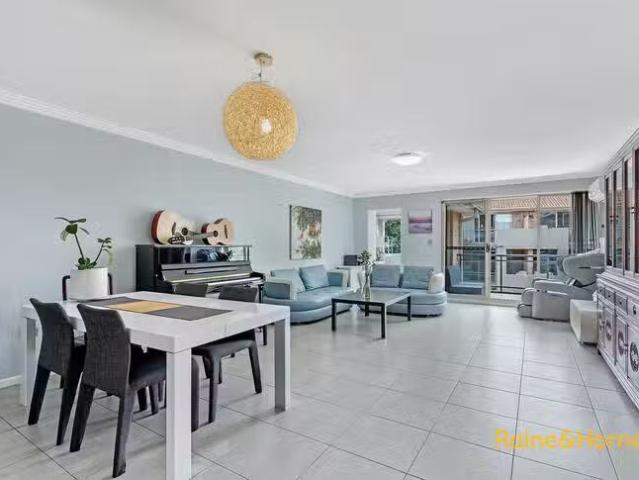 25/13 17 Thallon Street, Carlingford, NSW 2118