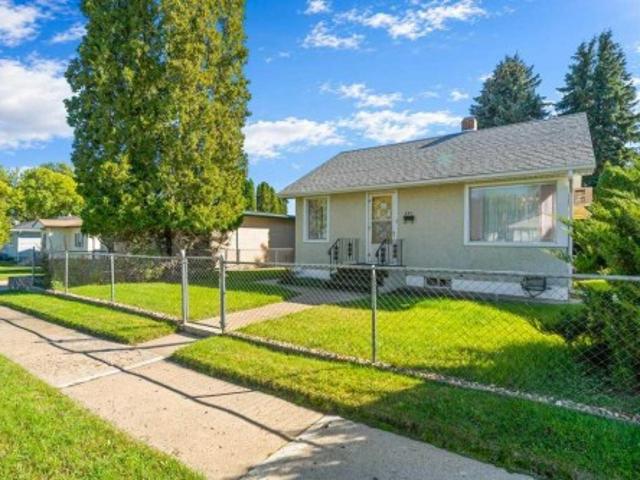 251 12 Street Se, Medicine Hat, AB, T1A 1V4 house for sale | Listing ID A2346 | Royal LePage