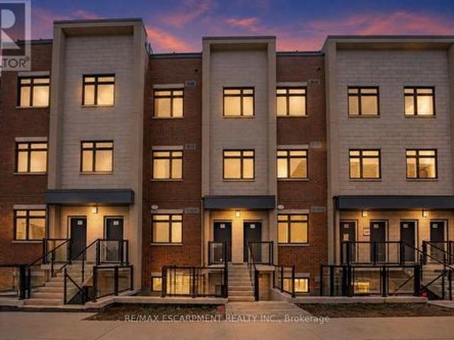 251 1 Douglas Mccurdy Common, Mississauga, ON, L5G 0C6 townhouse for sale | Listing ID W13673 | Royal LePage