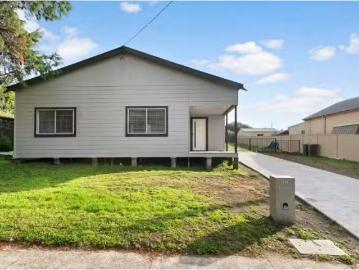 251 Cessnock Road, Abermain House for rent Listed by Jacqueli.