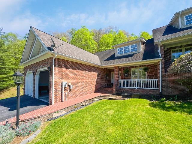 251 Cresswood