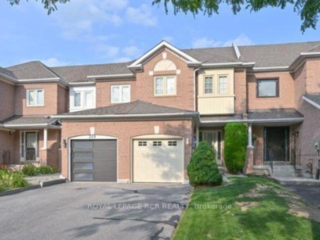 251 Denise Circle, Newmarket, ON, L3X 2K1 house for sale | Listing ID N13684 | Royal LePage