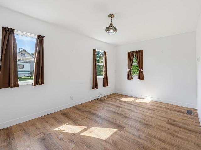 251 Dupont Avenue NE