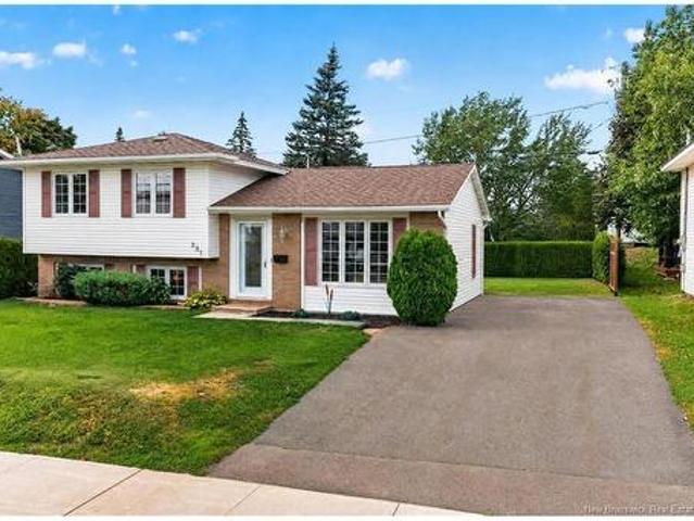 251 Hennessey Rd, Moncton, NB, E1A 5L7 house for sale | Listing ID NB148230 | Royal LePage
