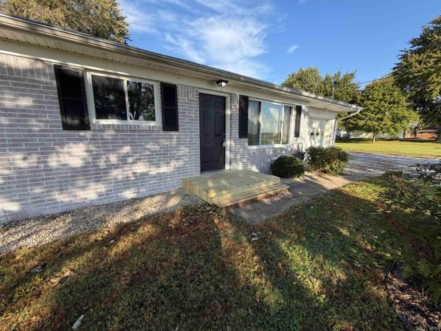 251 N 1100 E