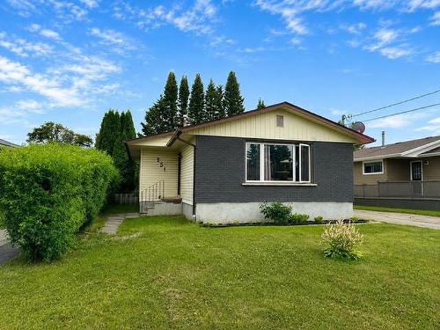 251 Strand Ave, Thunder Bay, ON, P7B 5A5 house for sale | Listing ID TB2601 | Royal LePage