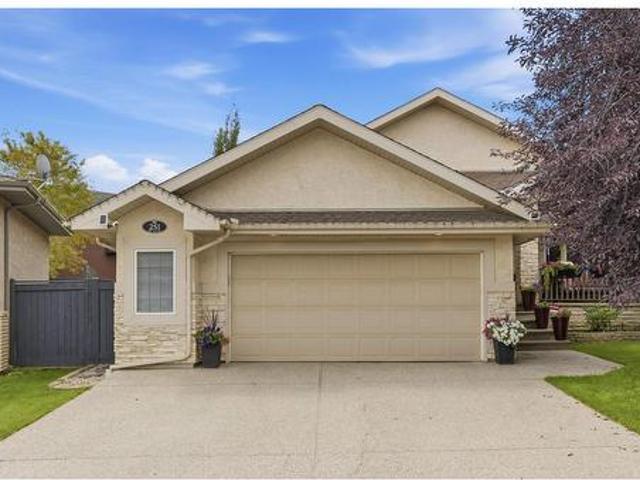 251 Tory Cr Nw, Edmonton, AB, T6R 3A5 house for sale | Listing ID E4505 | Royal LePage