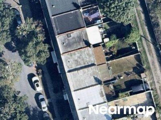 251st St