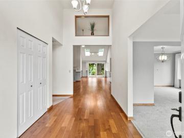 25242 Lake Wilderness Country Club Drive SE