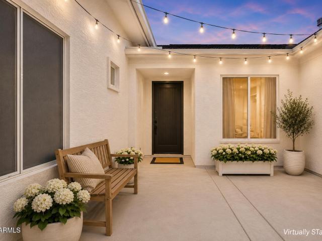 2524 e honeysuckle place