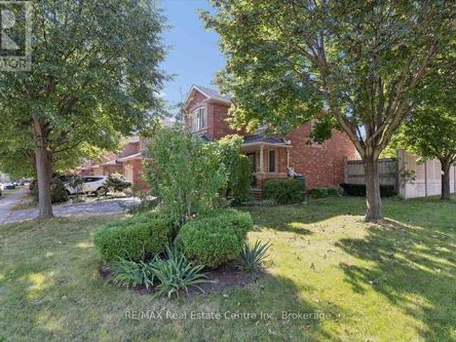 2524 Logan Avenue, Oakville Ro River Oaks, ON, L6H 6S2 house for sale | Listing ID W13813 | Royal LePage