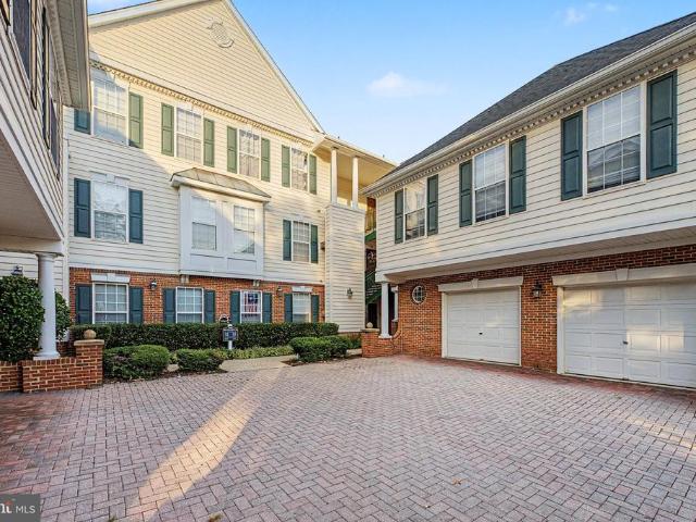 25252 Riffleford Square # 204