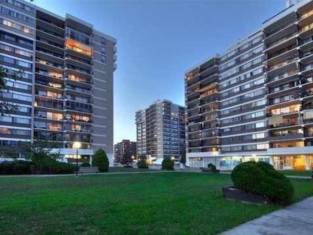 2525 Avenue du Havre des Îles apartment — Laval, QC 2 Bedroom 2 Bedroom