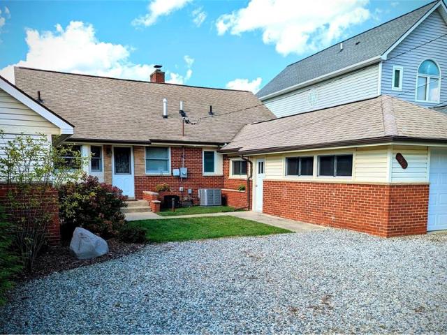 2525 Davista Drive