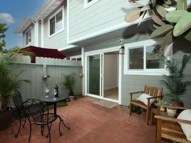 2525 JEFFERSON ST APT B, CARLSBAD, CA 92008