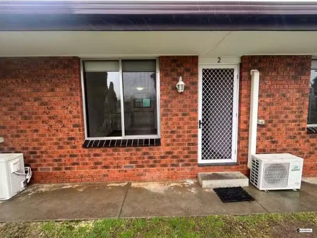2/525 Kaitlers Road, Lavington Apartment for rent Listed by P.