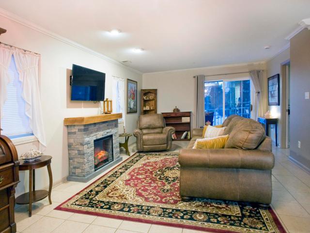 2525 Longwood Drive #101