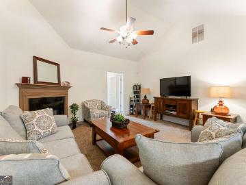 2525 Rosehill Circle