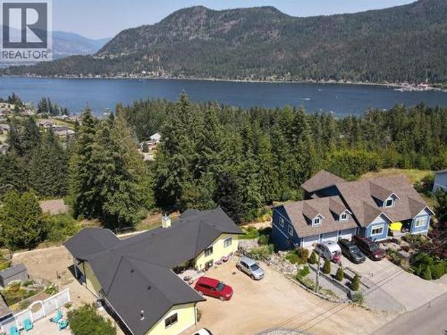 2526 Waverly Drive, Blind Bay, BC, V0E 1H2 house for sale | Listing ID 10377 | Royal LePage