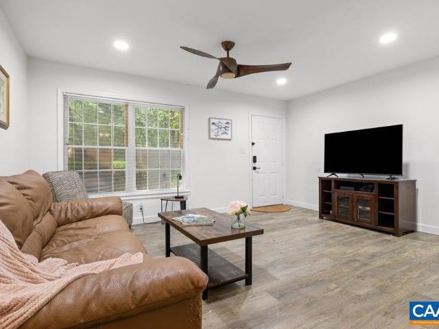 2527 Hydraulic Rd # 50