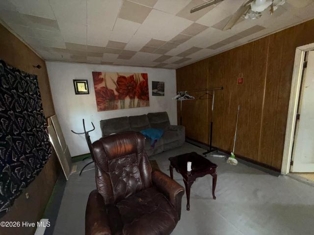 2527 Ivey Road