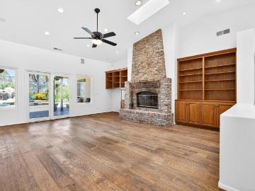 25280 Paseo De Caballo