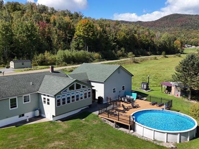 2528 Buzzell Rd, Newport, VT 05857