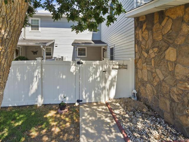 2528 S Vaughn Way # C