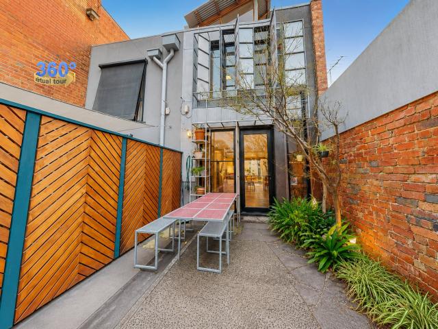 2/529 Rae Street, Fitzroy North