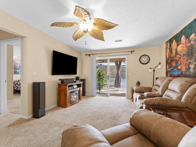 2529 State Highway 176 # B6
