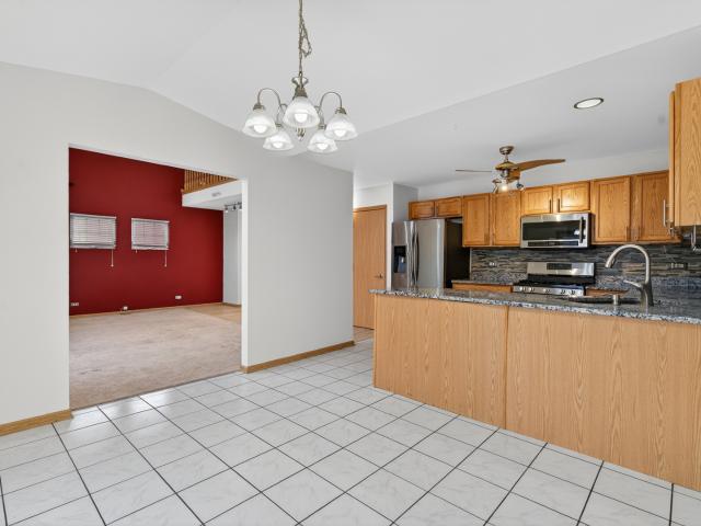 2520 Cedar Glen Dr N, Lynwood, IL 60411 | MLS #12655