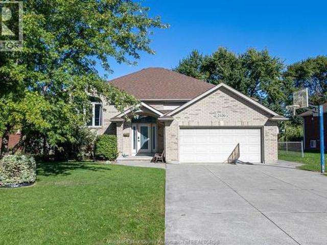 2520 Le Boeuf, Tecumseh, ON, N8N 5E3 house for sale | Listing ID 26023 | Royal LePage