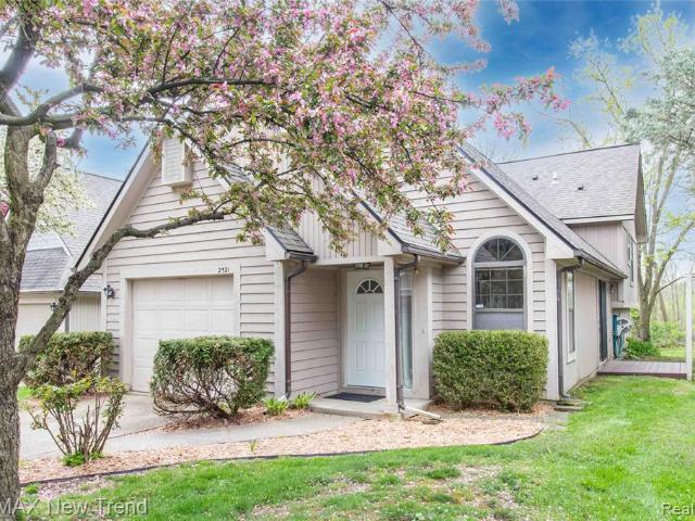2521 Country Village Court