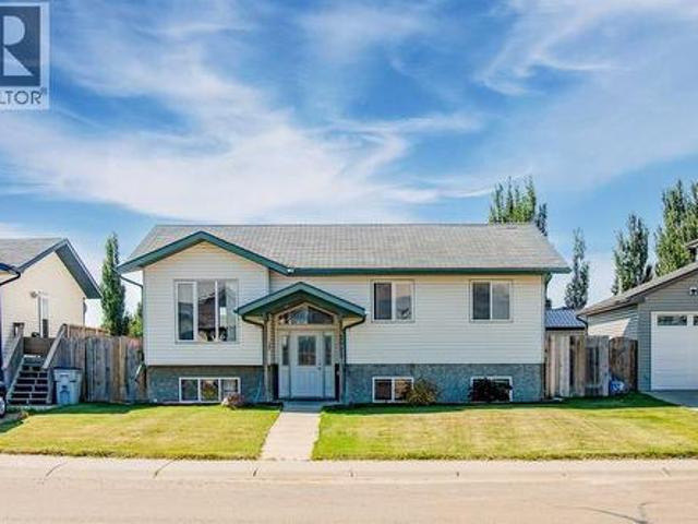 2521 11 Avenue, Wainwright, AB, T9W 1W2 house for sale | Listing ID A2335 | Royal LePage