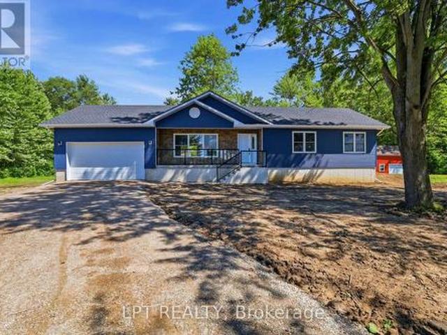 2523 Trillium Drive, Southwest Middlesex, ON, N0L 2N0 house for sale | Listing ID X13454 | Royal LePage