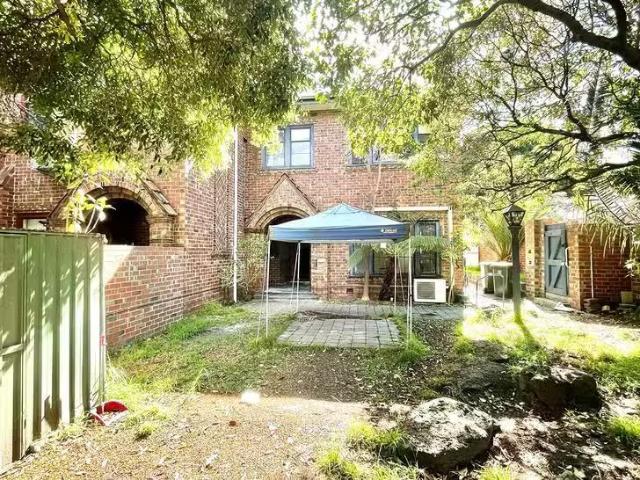 2/52 Balaclava Road, St Kilda East, VIC 3183