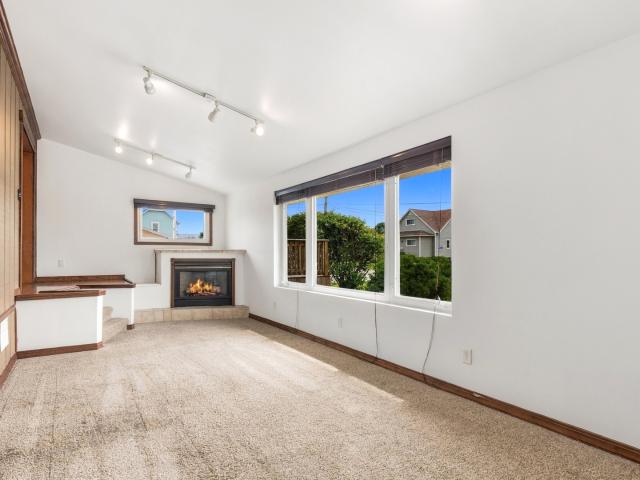 252 E 2nd Street