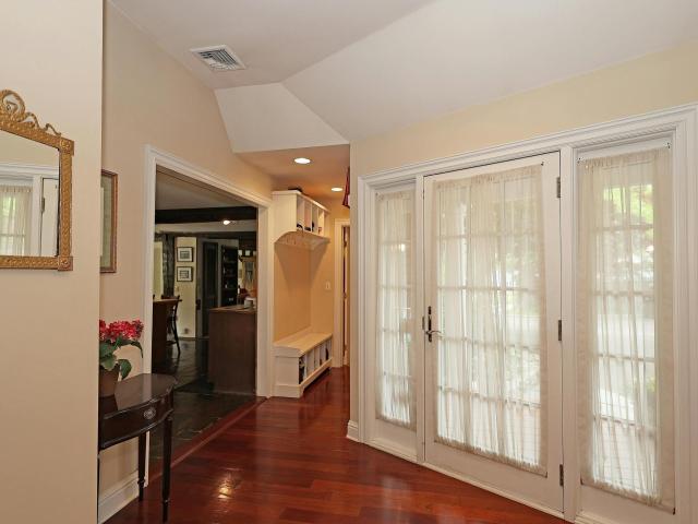 252 Florida Hill Rd, Ridgefield, CT 06877 | MLS #24162