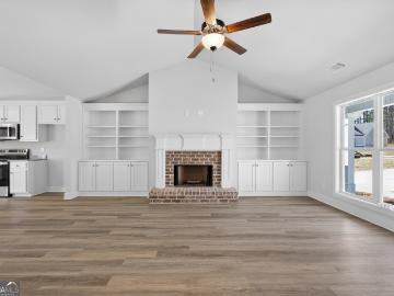 252 Mockingbird Lane 28