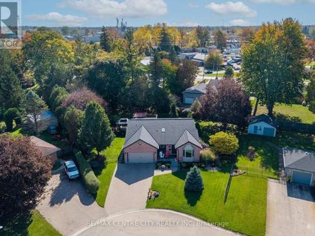 252 Mill Pond Crescent, Strathroy Caradoc Ne, ON, N7G 3R1 house for sale | Listing ID X14080 | Royal LePage