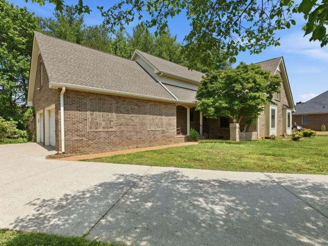 252 Newcastle Dr