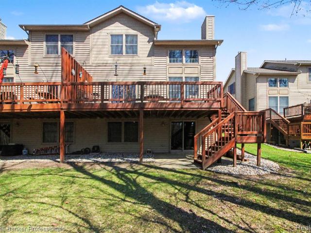 252 Stratford Lane