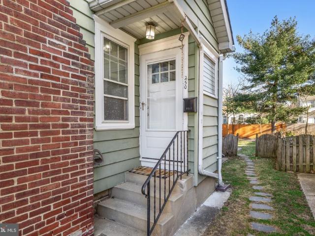 252 Rhoads Avenue