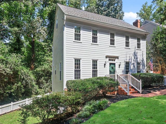 2536 Ashley Court