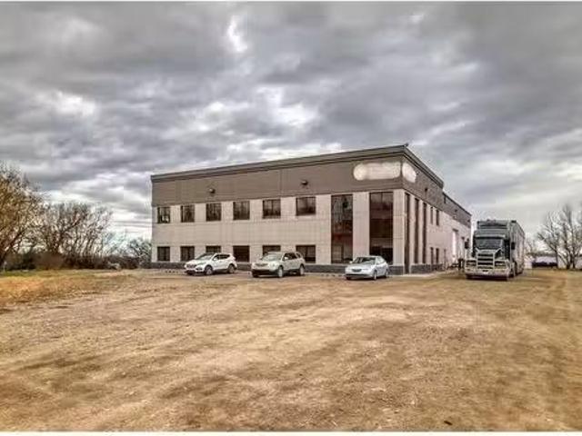 253024 Township Road 240, Strathmore, AB, T1P 0R5 commercial.