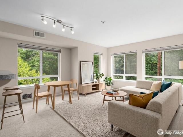 2530 Fifteenth Avenue W # 410