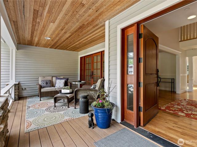 25327 NE 67th Place