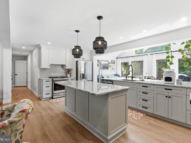 2532 Speckled Drive