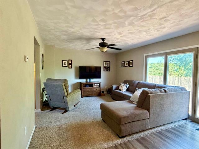 2532 W Memorial Drive